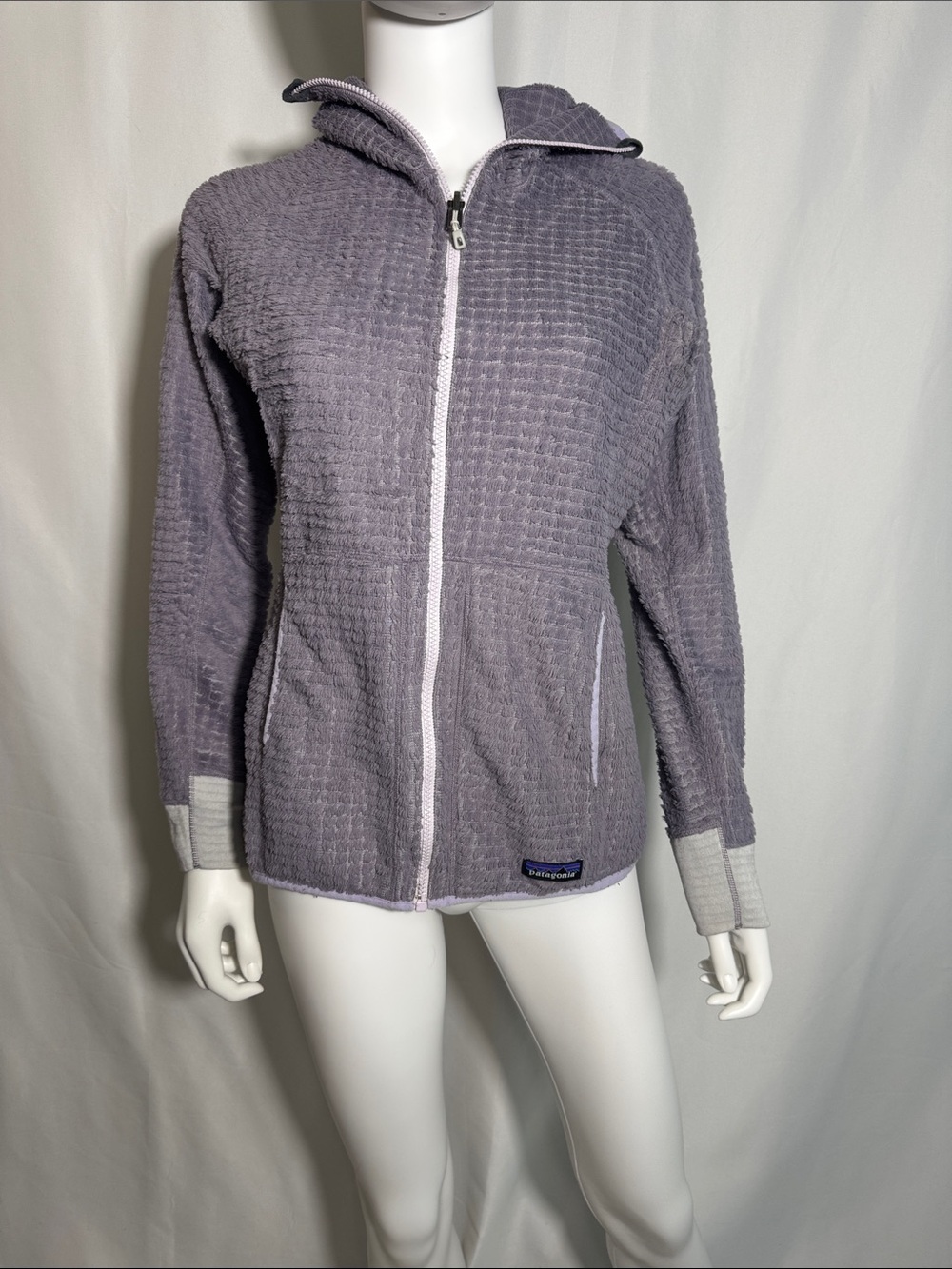 Patagonia Women's R3 Hooded Fleece Jacket - Size Small - Reversible Purple